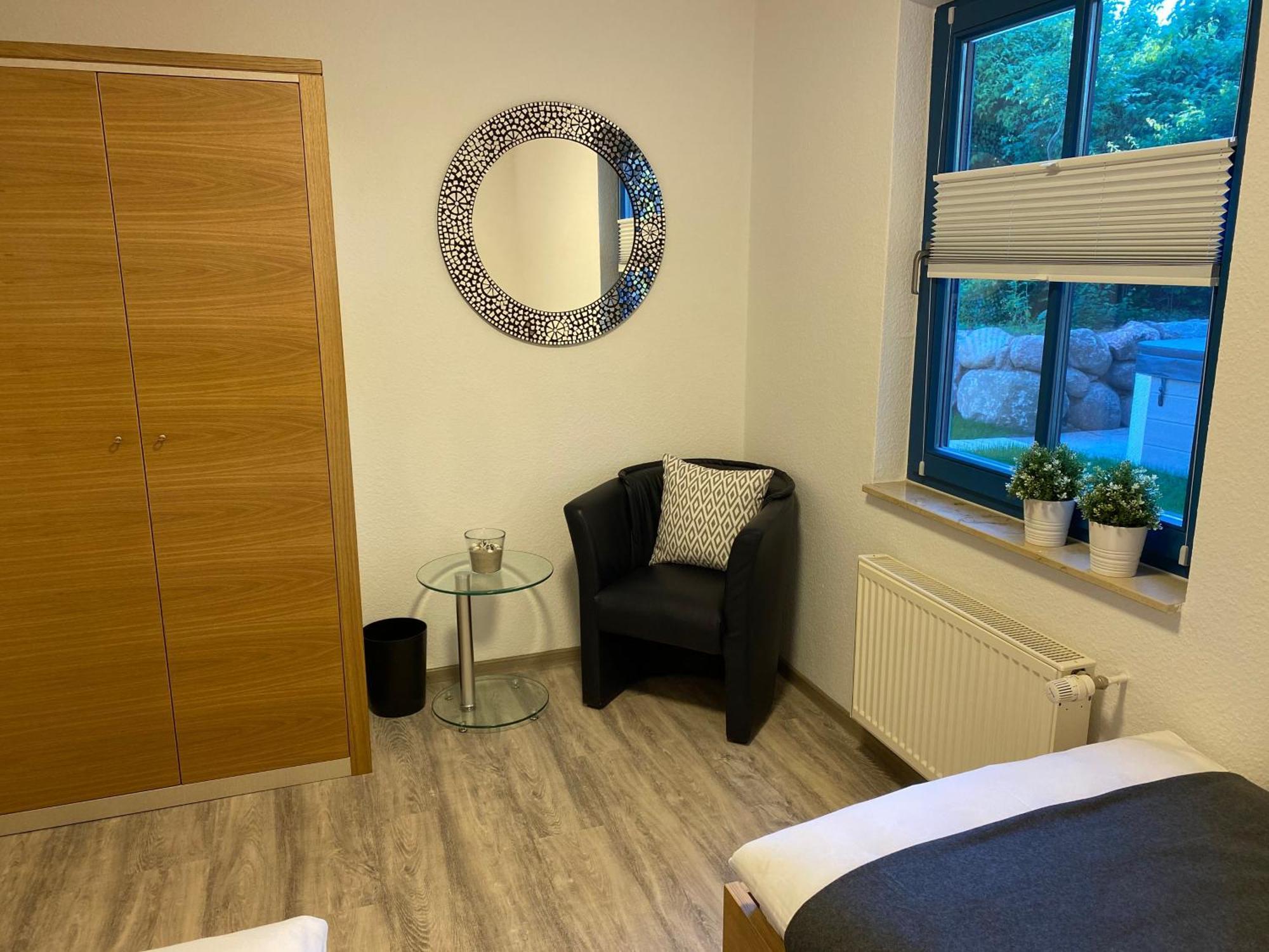 Familienfreundliches Reetdachhaus Weissdorn 2 Villa Puddemin Luaran gambar