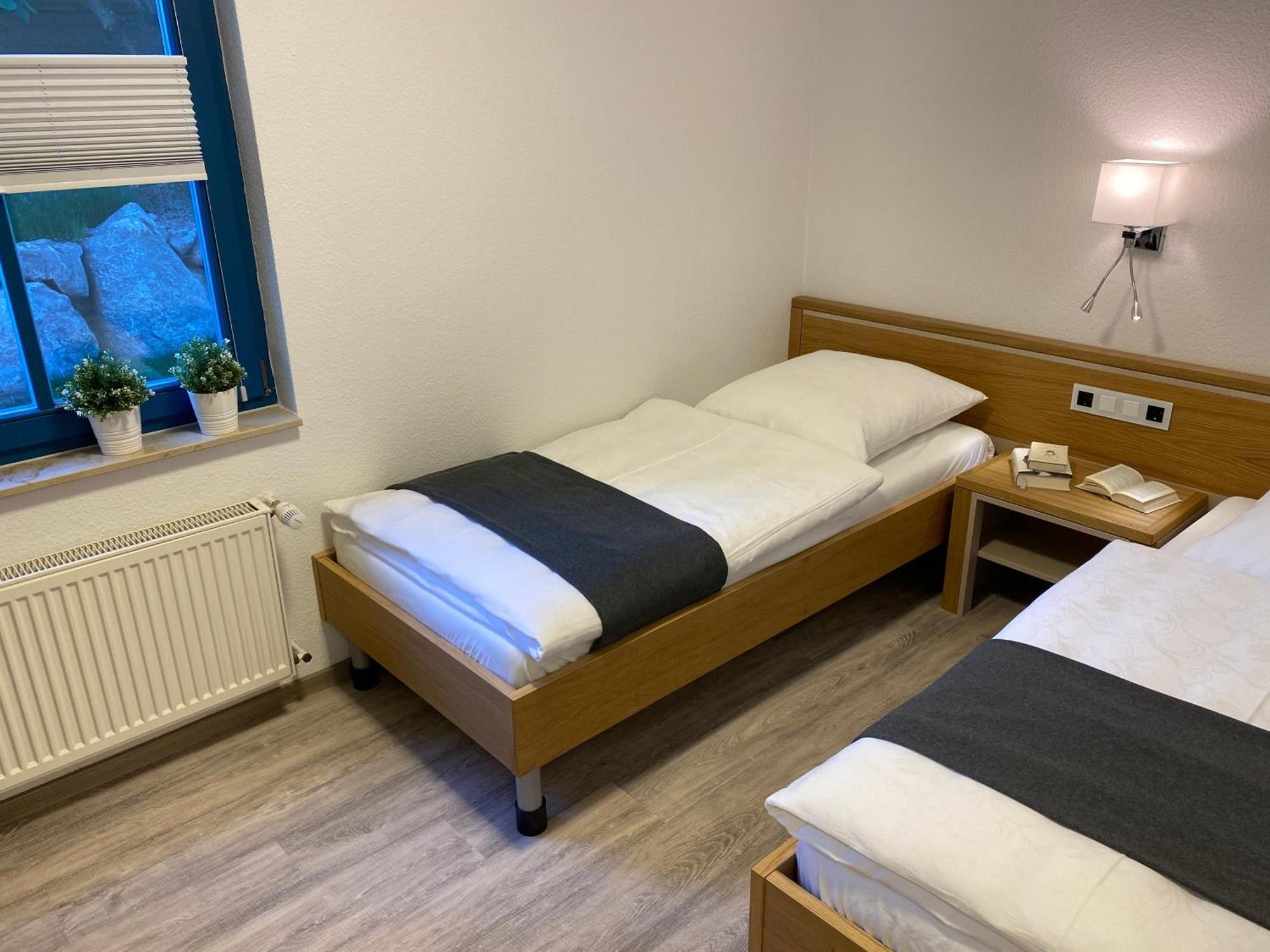 Familienfreundliches Reetdachhaus Weissdorn 2 Villa Puddemin Luaran gambar